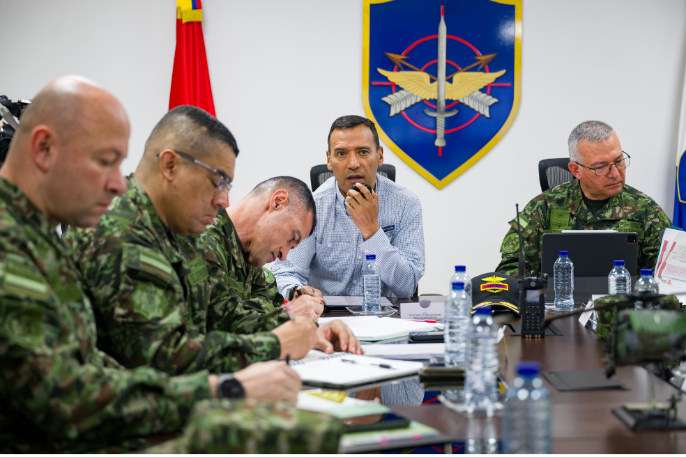 El ministro Pedro Sánchez Suárez dijo que el Plan 16.000 está avanzando y que no es cierto que las Fuerzas Militares estén atadas de manos ante la acción de los grupos al margen de la ley.