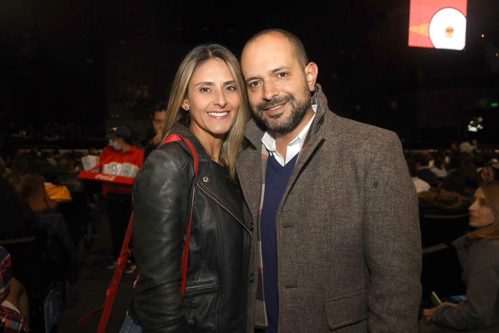 Rosario Gomez y Cesar Mojica Cepeda Dek Tour