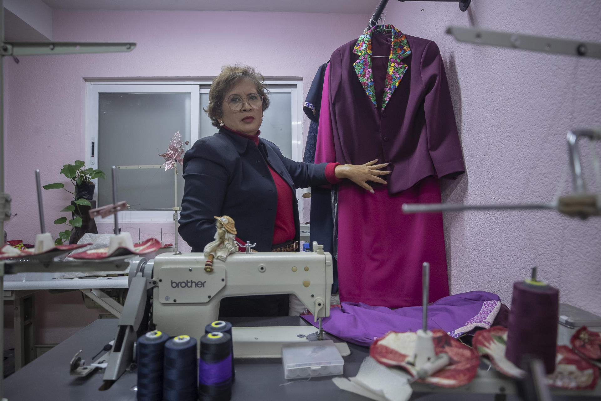 ¿Quién es Olivia Trujillo, la mujer detrás de los “looks” icónicos de Claudia Sheinbaum?