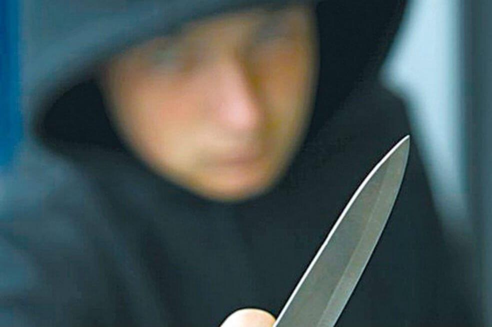 Joven que perdió un ojo tras ser apuñalada en un atraco en Suba, en espera de cirugía
