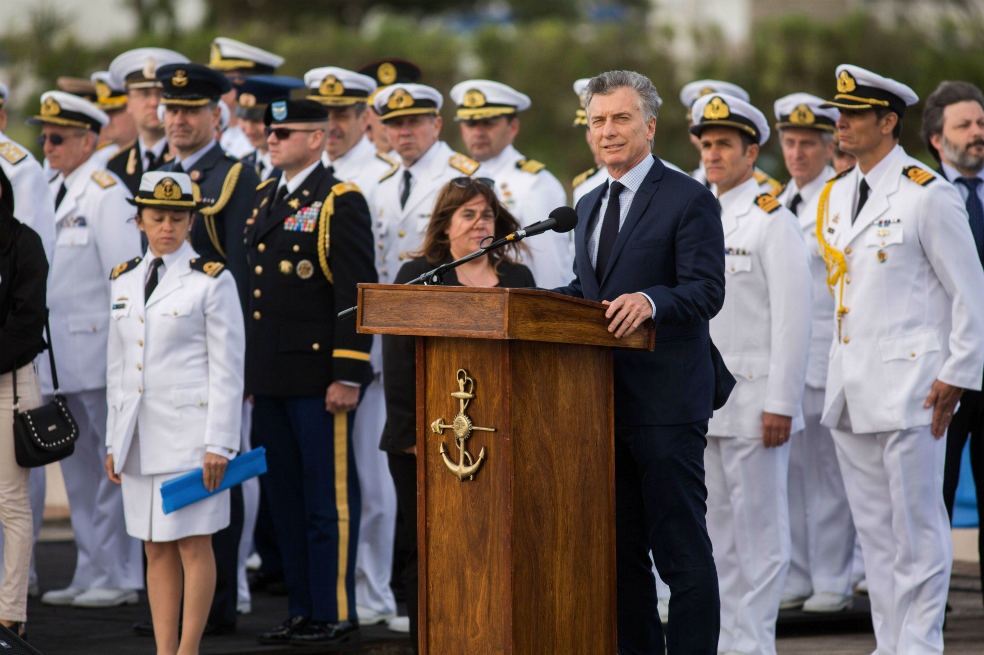 Macri promete “toda la verdad” sobre implosión de submarino argentino