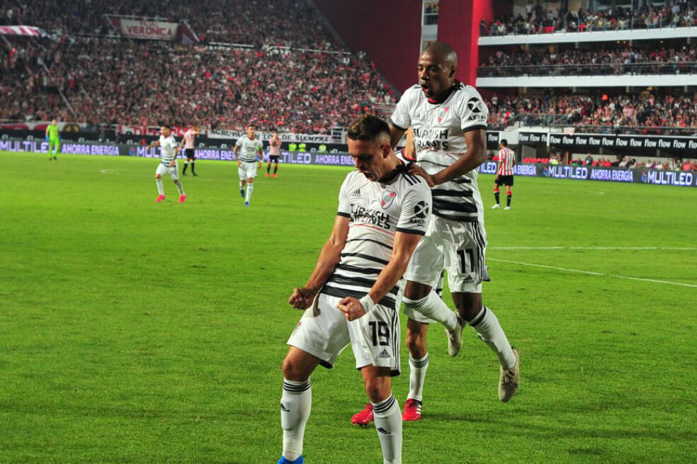 Santos Borré anotó en la victoria frente a Estudiantes y no le da chance a Boca