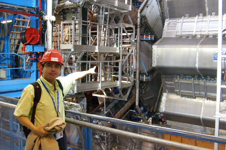 Yohany Rodríguez, profesor de la Universidad Antonio Nariño, en el CERN. /Archivo partícular.