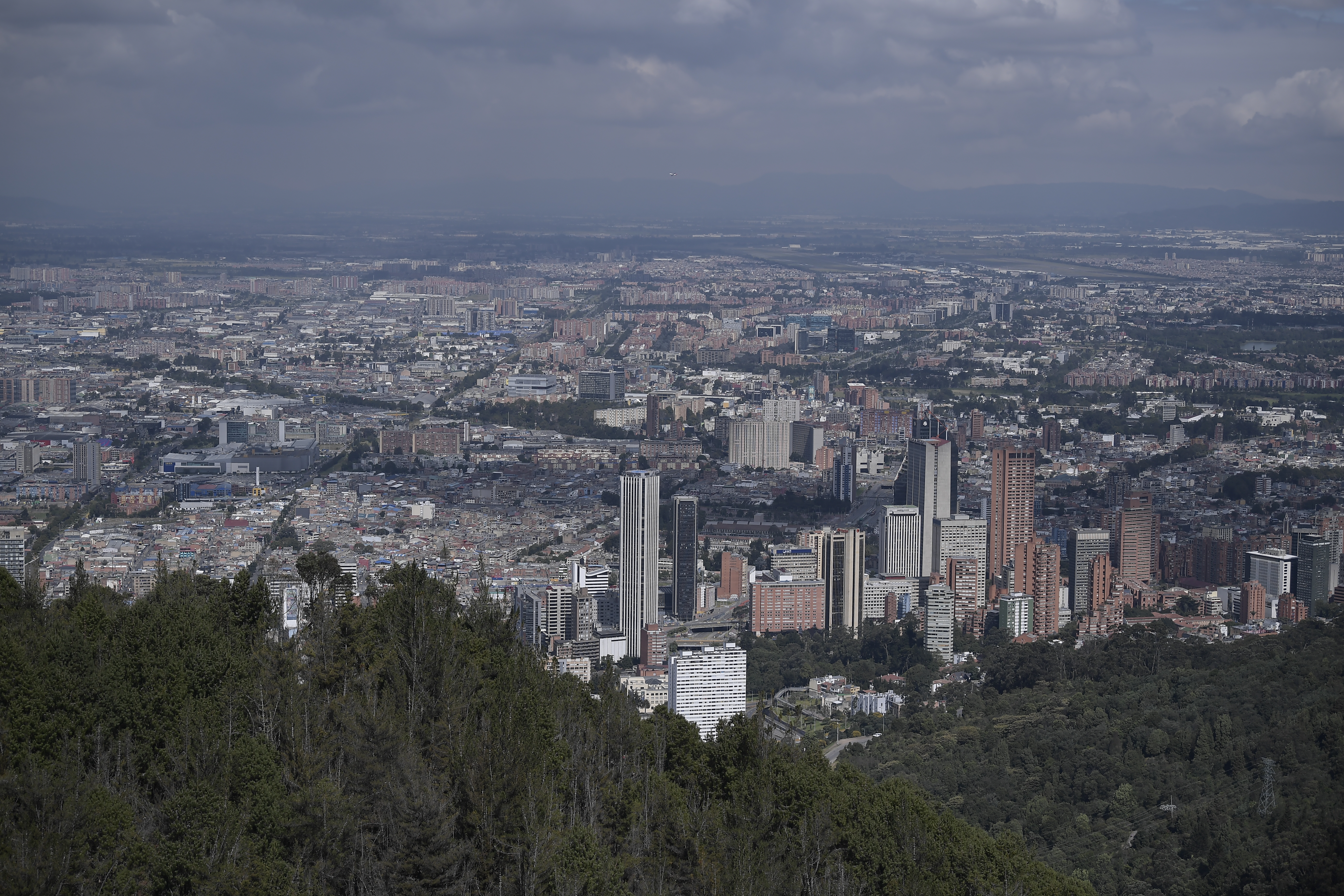 Martes con cielo nublado y lluvias ocasionales en toda Colombia, pronostica el Ideam