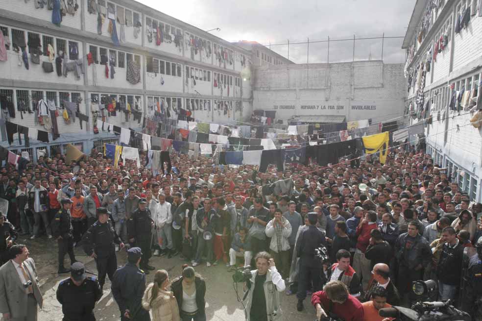 La cíclica crisis carcelaria en Bogotá