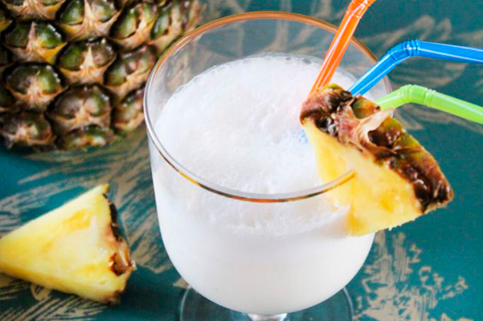 Aprende cómo preparar piña colada virgen en 5 minutos