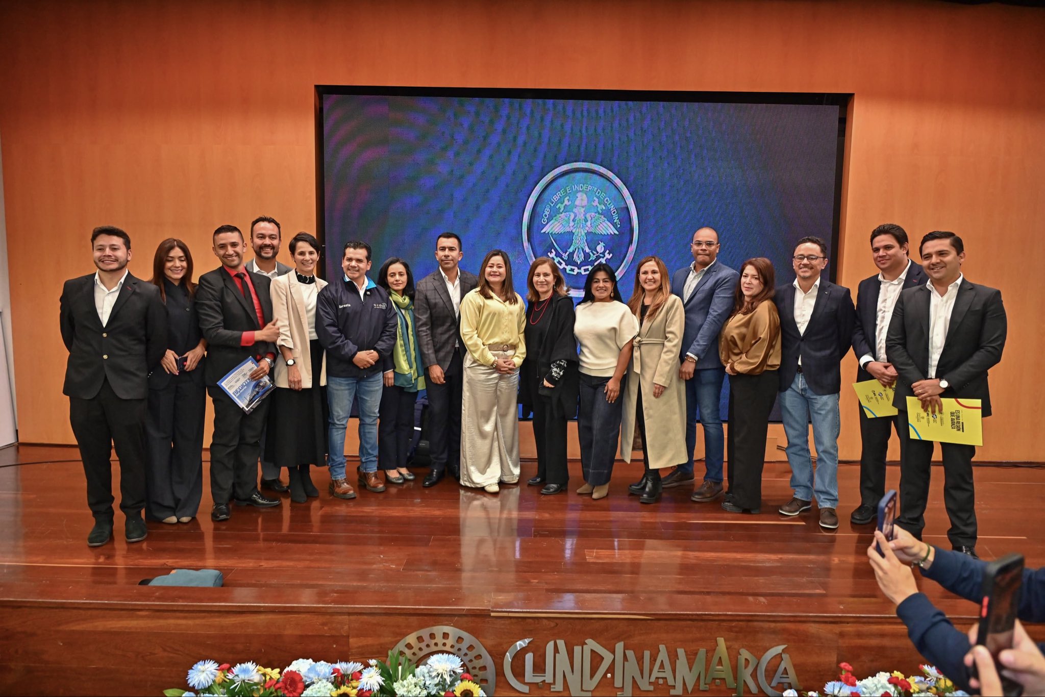 Licitación del Regiotram del Norte abre sin aportes financieros de Bogotá