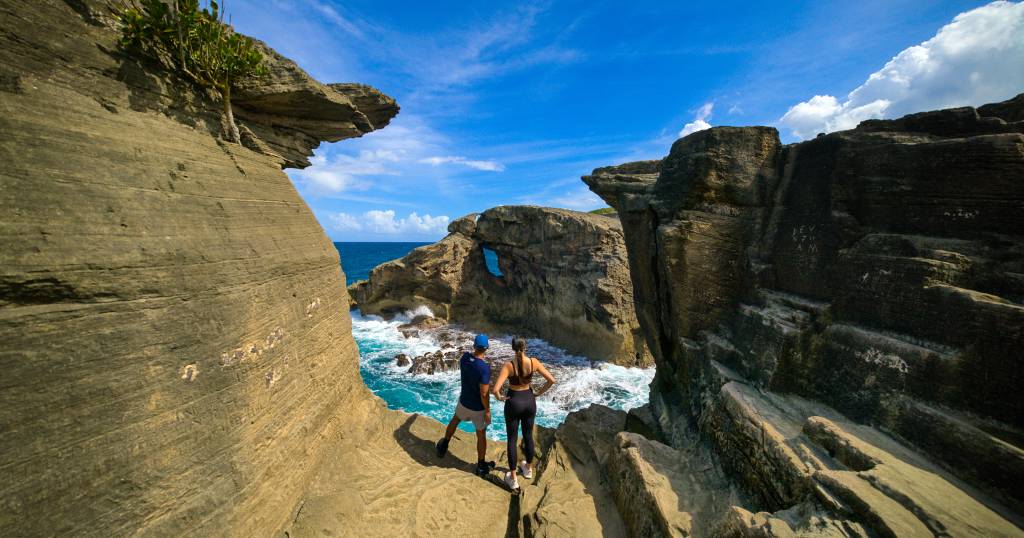 La Cueva del Indio es uno de los escenarios naturales que hacen parte de la diversa oferta turística de Puerto Rico.