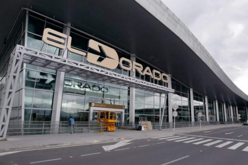 Aeropuerto El Dorado reabierto tras cierre por lluvias