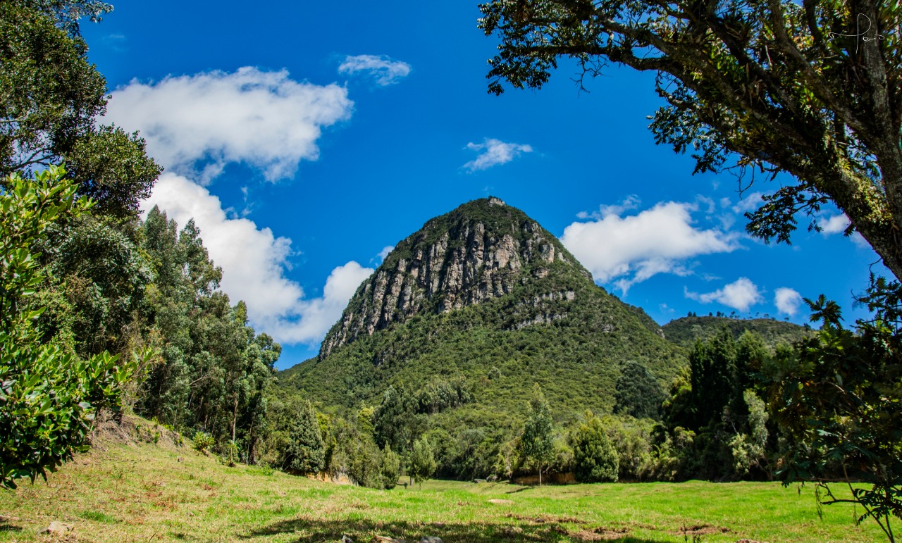La serranía compartida por los municipios de Tenjo, Tabio y Subachoque en Cundinamarca  se ha mostrado deteriorada, según pudieron evidenciar las autoridades en una reciente visita al lugar.