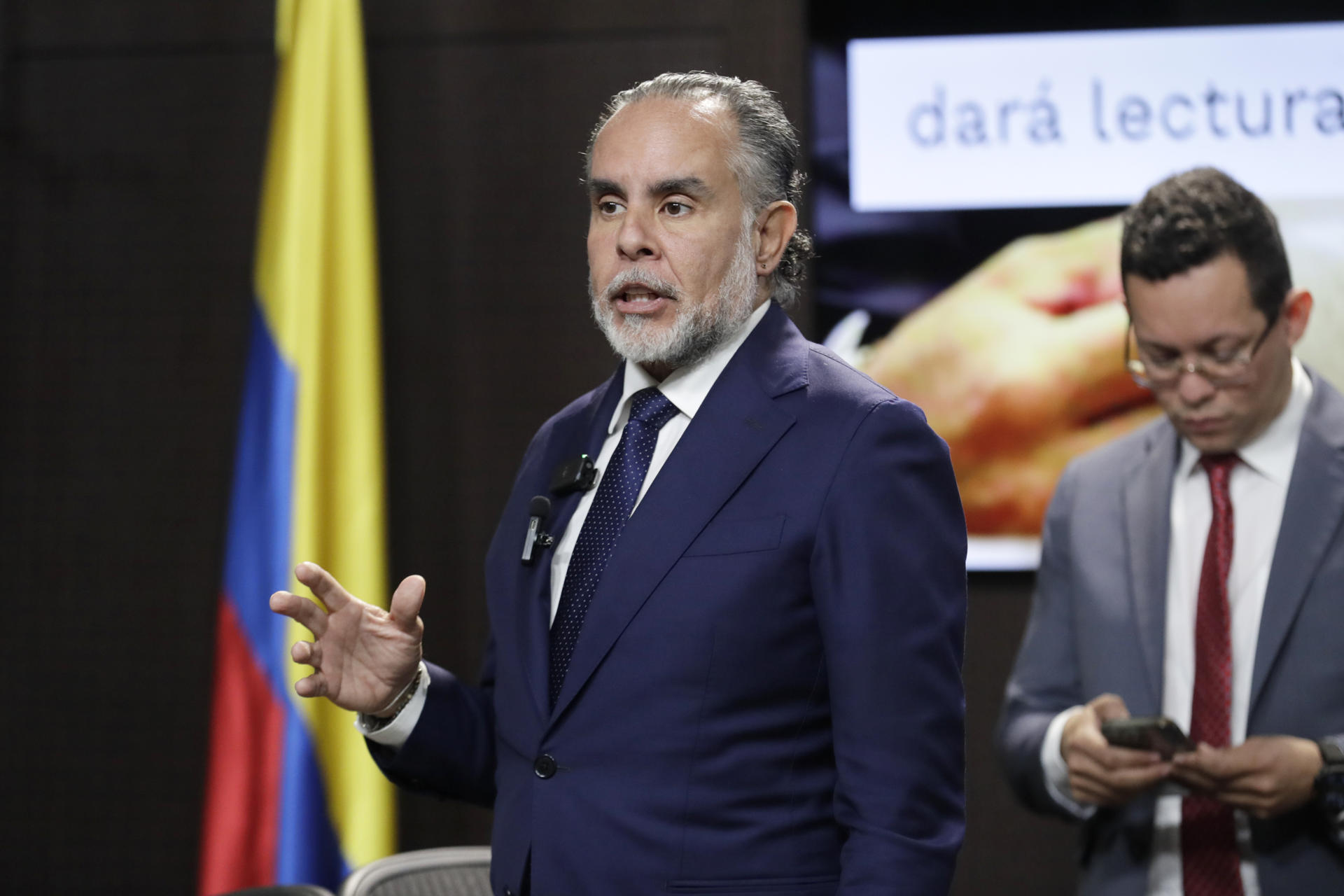 “Ya hay un borrador”: Benedetti habló de decreto para convocar la consulta popular