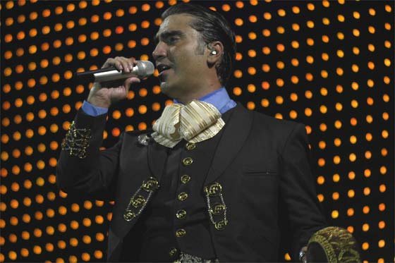 Se cancelan conciertos de Alejandro Fernández en Colombia