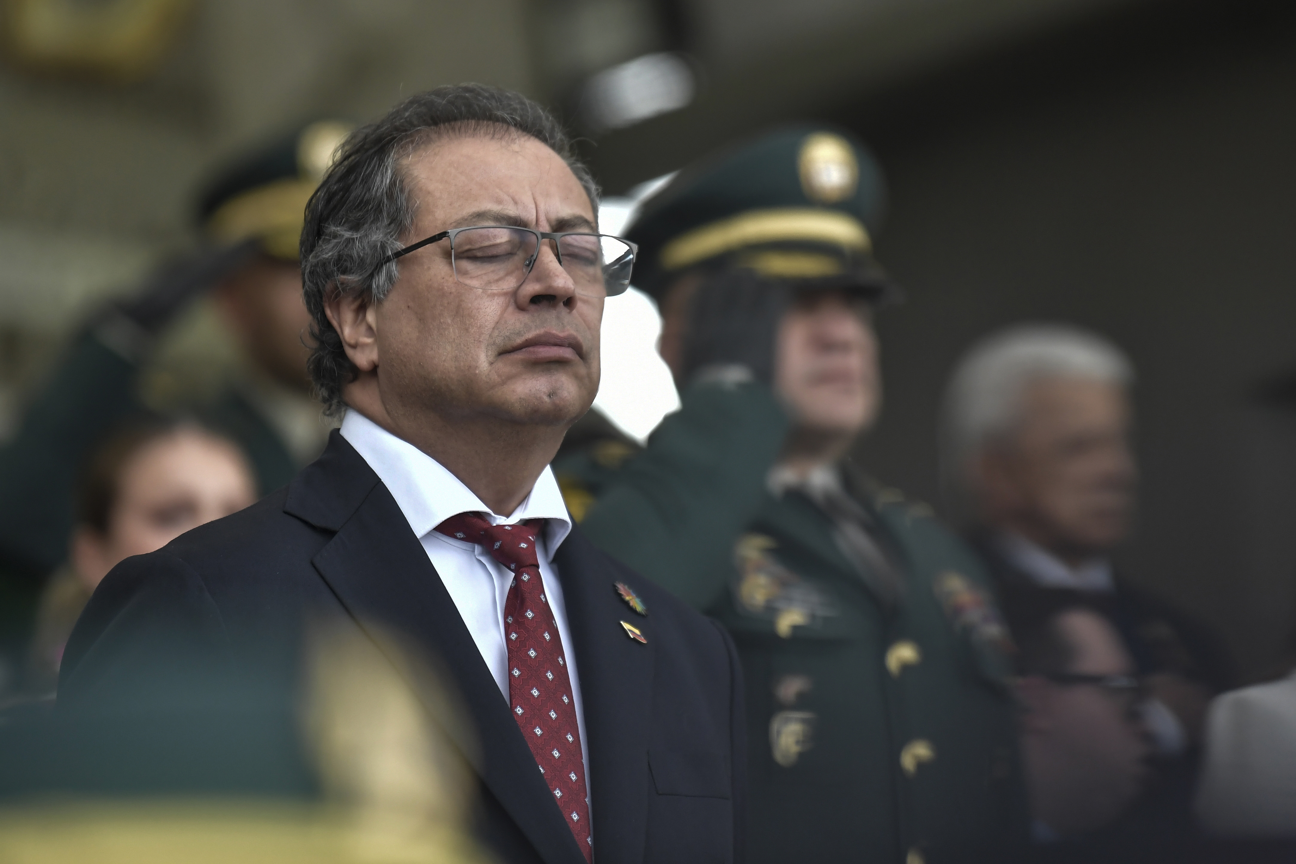 El que calla, otorga 