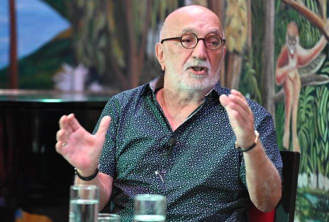 La Universidad del Rosario le hace un homenaje al periodista y escritor Juan Gossaín