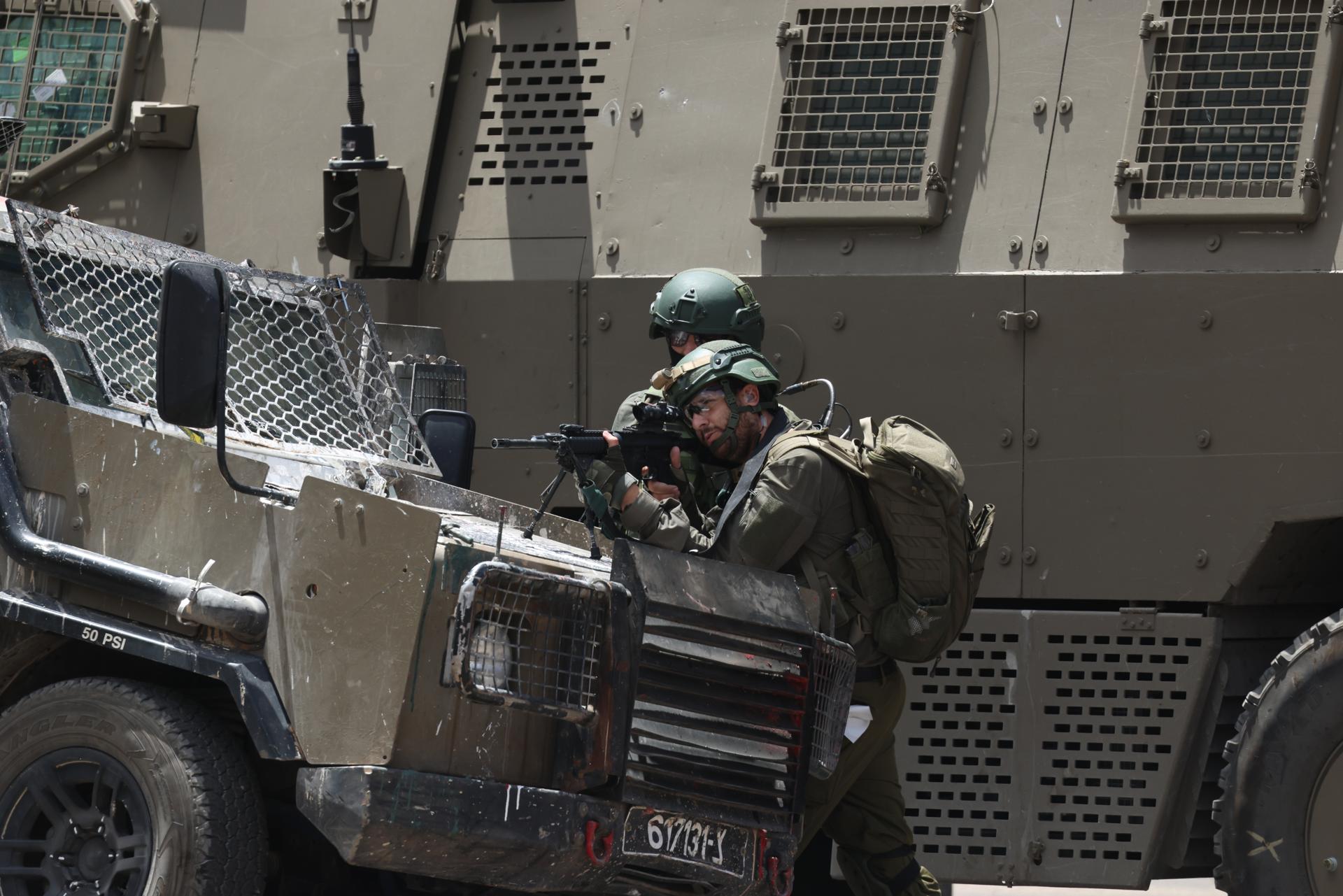 Soldado israelí reveló cómo su batallón obligó a palestinos a serviles como “escudos humanos”