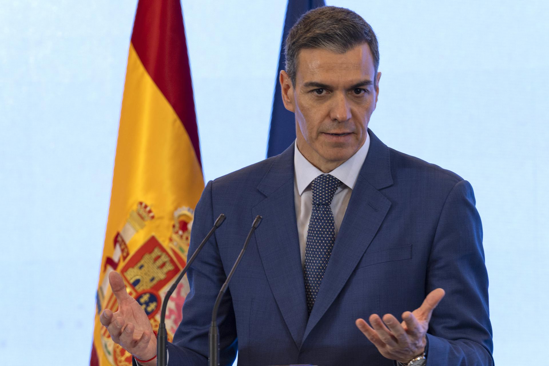 España aprueba regularización de inmigrantes y apuesta por la integración