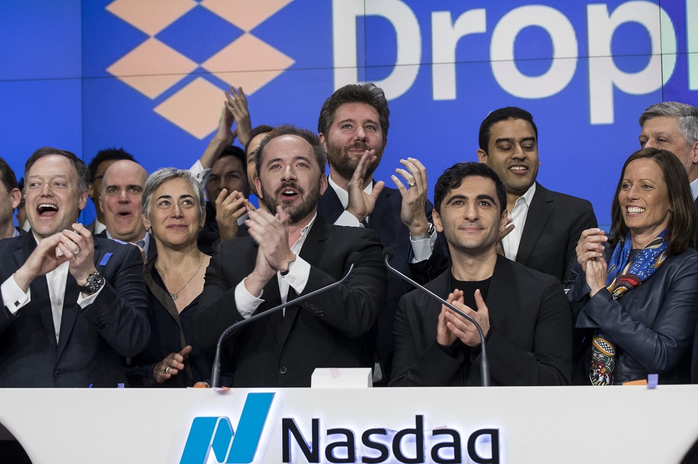 Acciones de Dropbox suben rápidamente durante su primer día en la bolsa