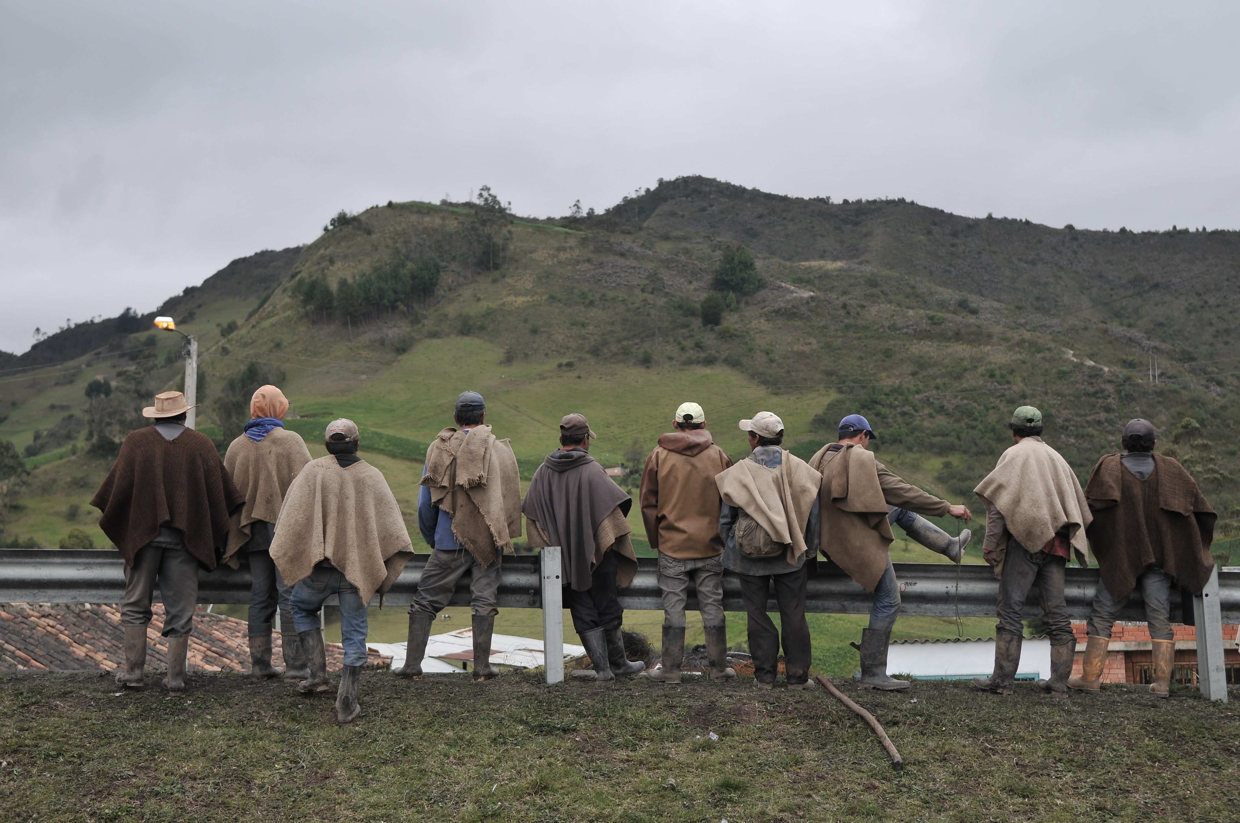 Parameros y pequeños mineros bloquearon vía Tunja-Bogotá e ingreso por Paipa