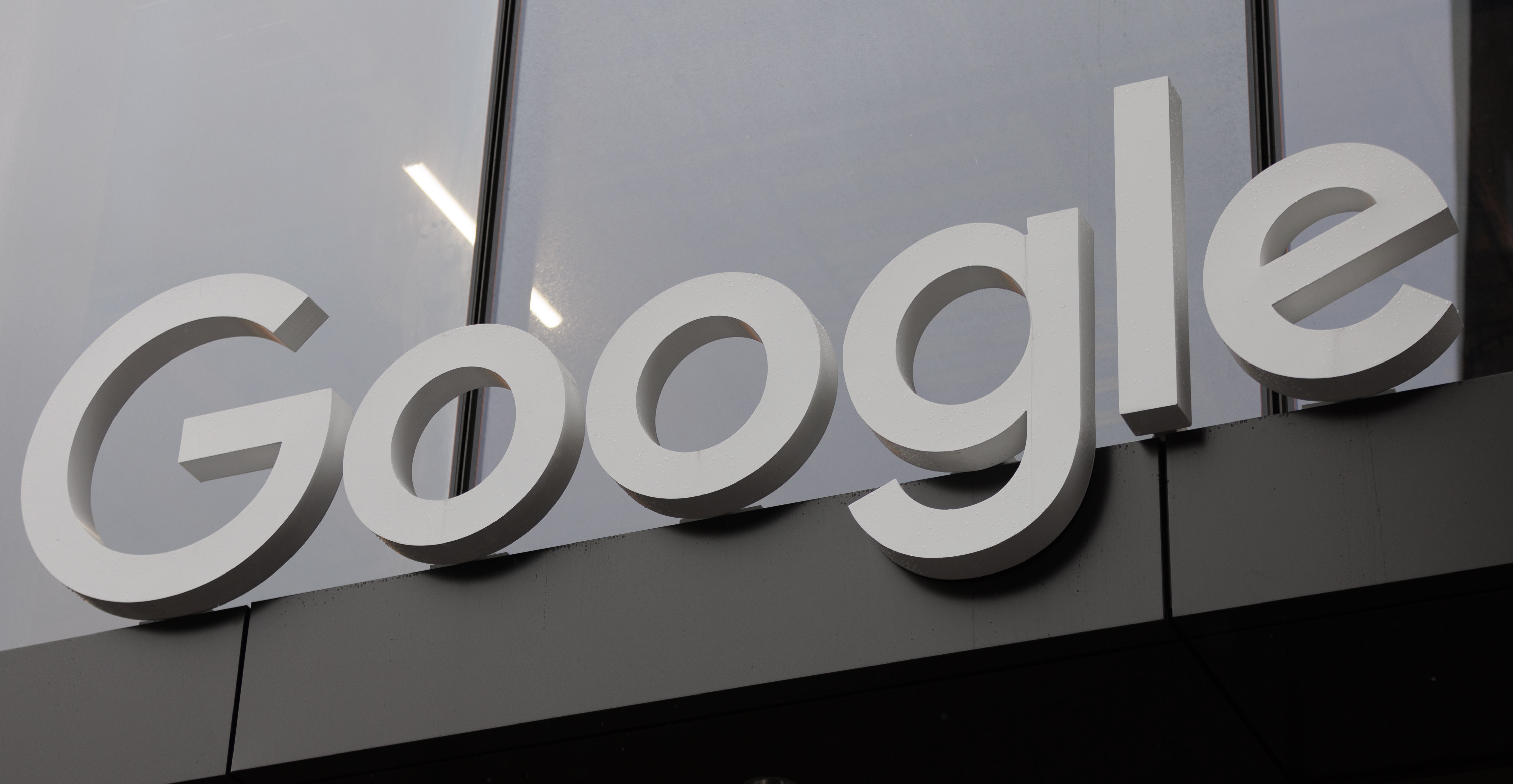 Google enfrenta una investigación antimonopolio más amplia en Canadá