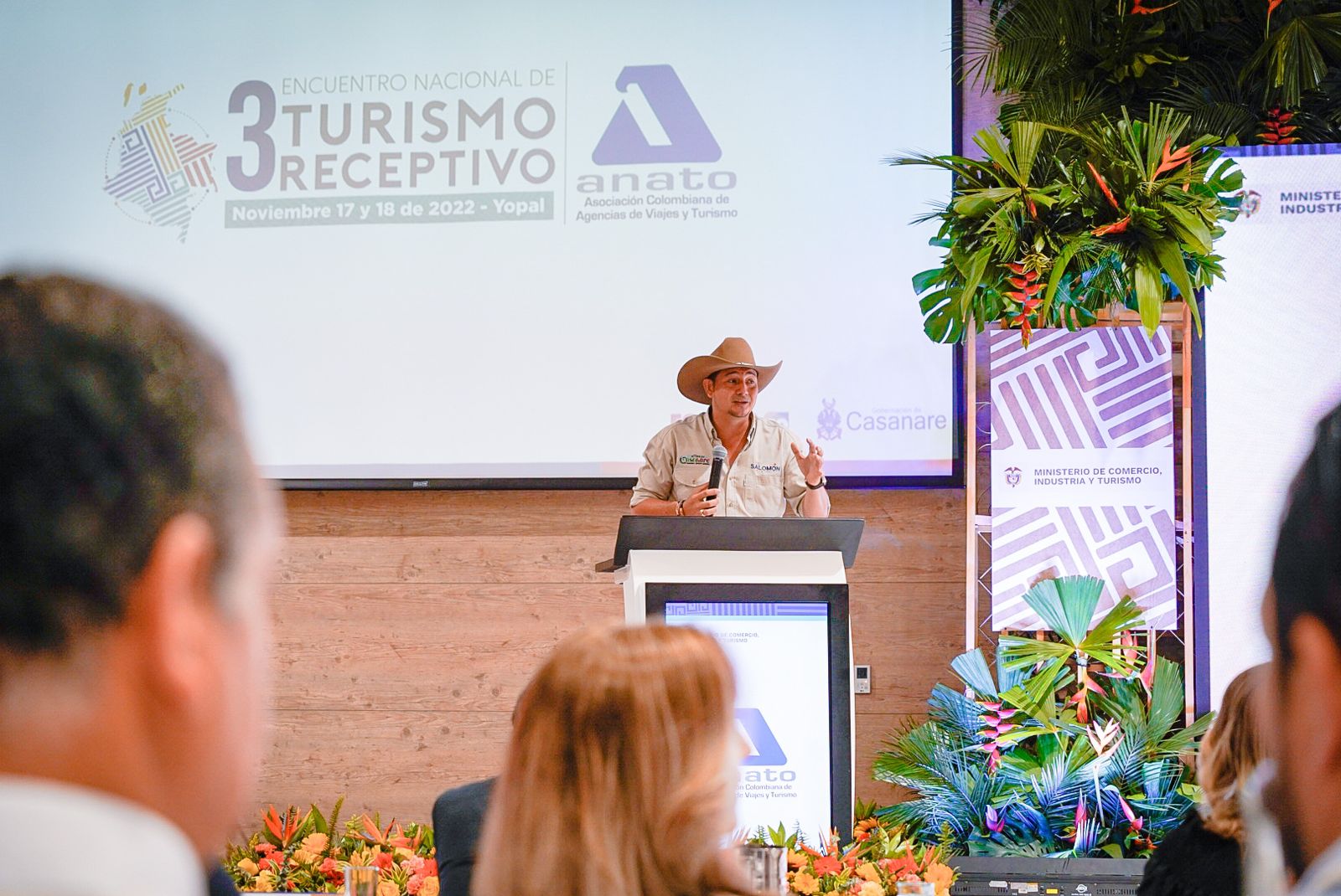 La agenda académica inició con la presentación del destino sede del evento: Casanare, realizada por Salomón Andrés Sanabria, gobernador del departamento. “Casanare es el verdadero Llano y Yopal es la capital mundial del llanero. El turismo es un renglón importante para el desarrollo de nuestro territorio. Antes no se tenía esa visión, pero hoy estamos trabajando para materializarlo a través de diferentes estrategias”, aseguró el gobernador de un destino seguro con múltiples opciones turísticas y paisajes naturales únicos.