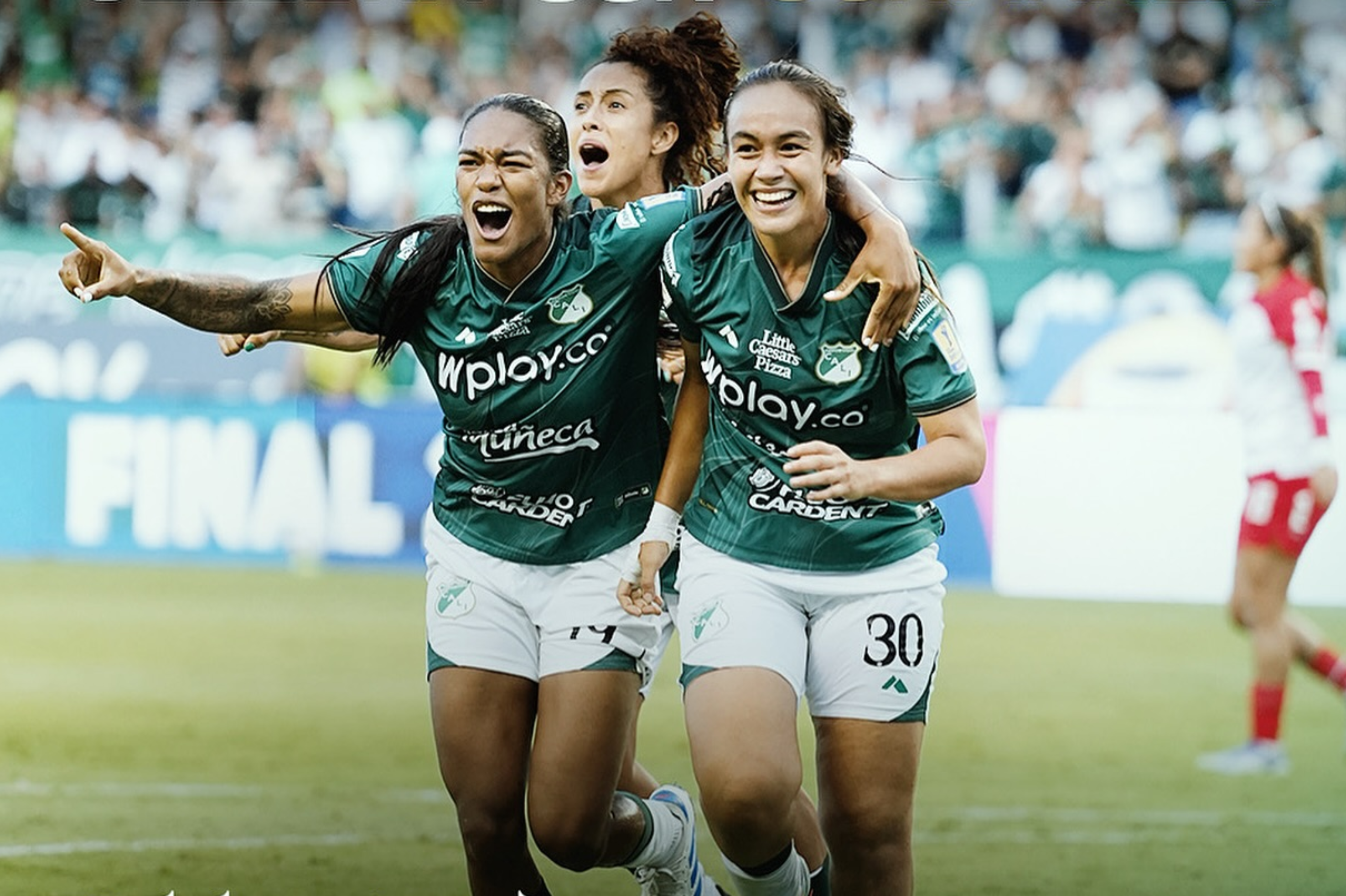 Las jugadoras de Cali celebran su triunfo contra Santa Fe.