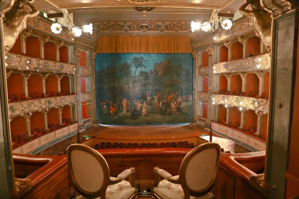 Renace el Teatro Colón