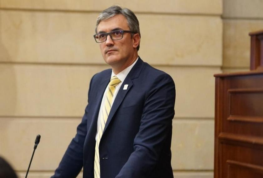 Congresista denunciará ante la Fiscalía presunta financiación ilegal de asonadas en el Cauca