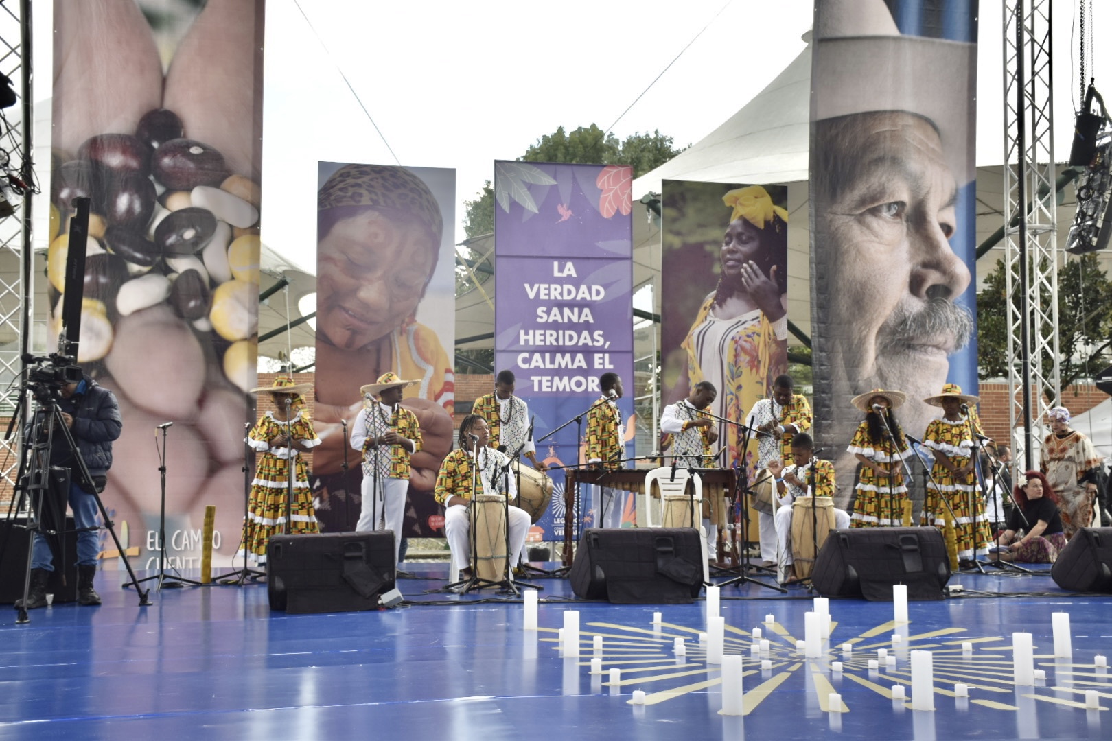 El grupo Changó de Tumaco fue el encargado de ambientar la entrega con alabaos, chigualos y otros ritmos tradicionales del pacífico