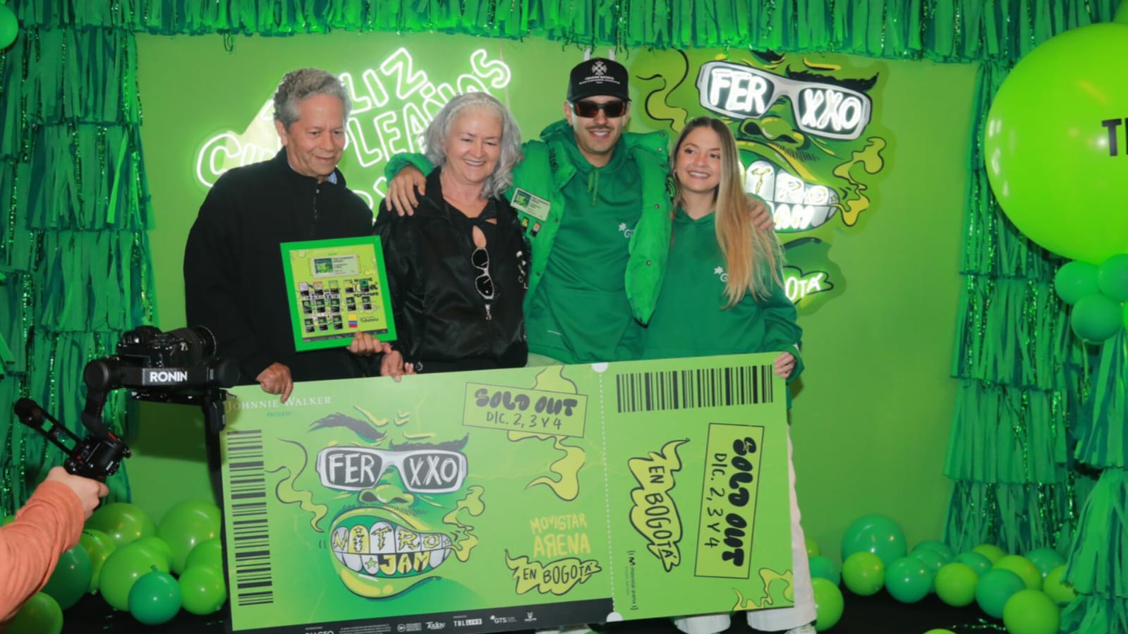 Jorge Marío Villada, Berta Lucía Hoyos, Feid y Manuela Villada.