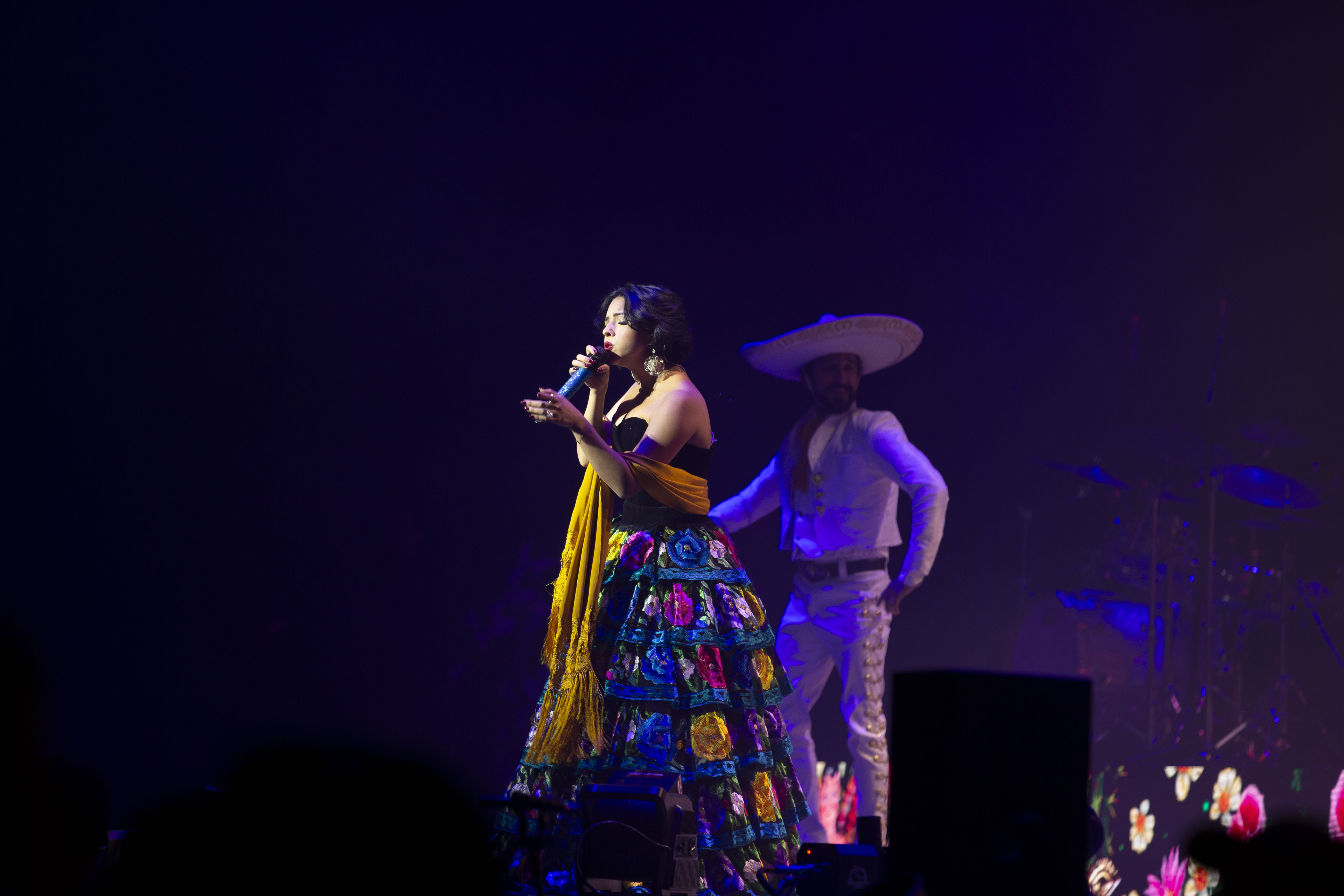 ANGELA AGUILAR