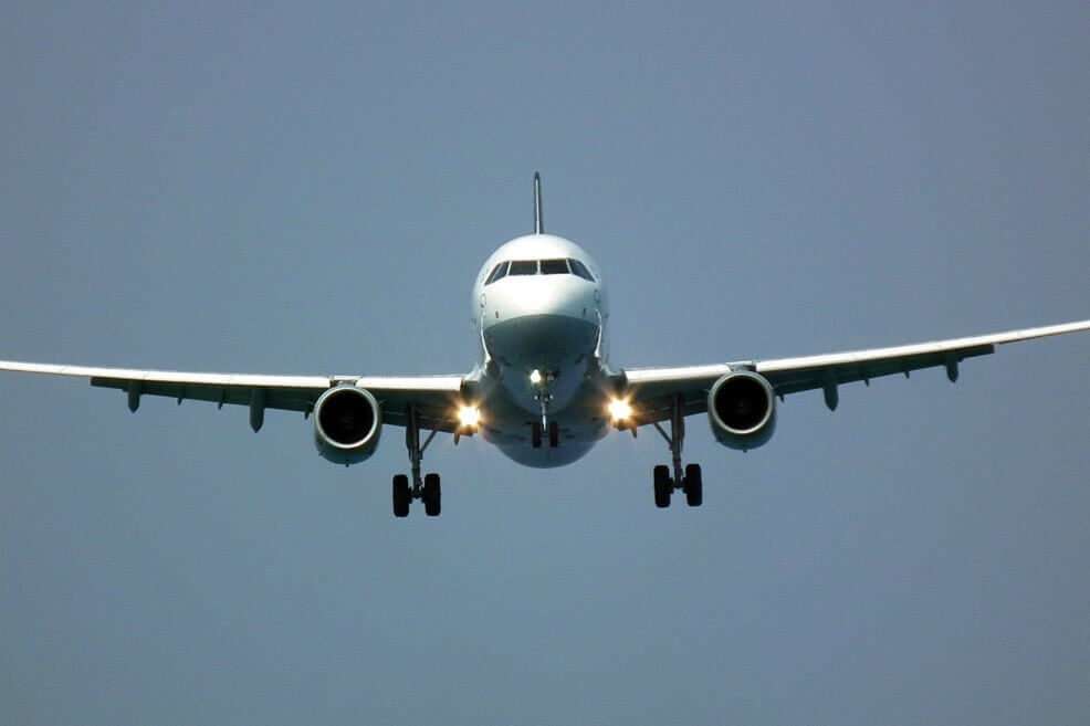 Aerolíneas suspenden el 50 % de su capacidad mundial por coronavirus