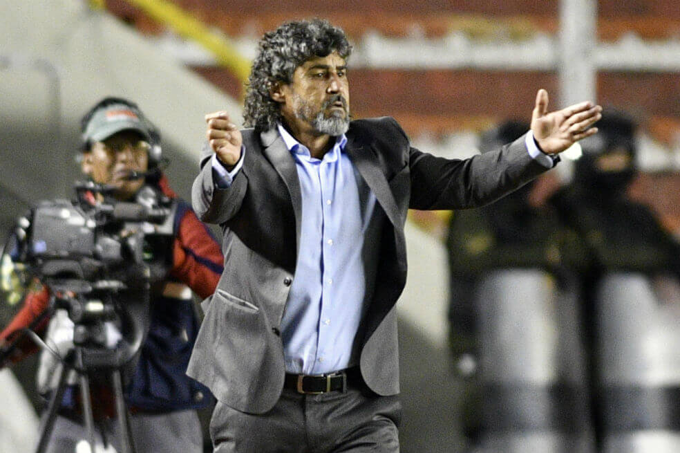 Leonel Álvarez y Libertad de Paraguay esperan por Atlético Nacional