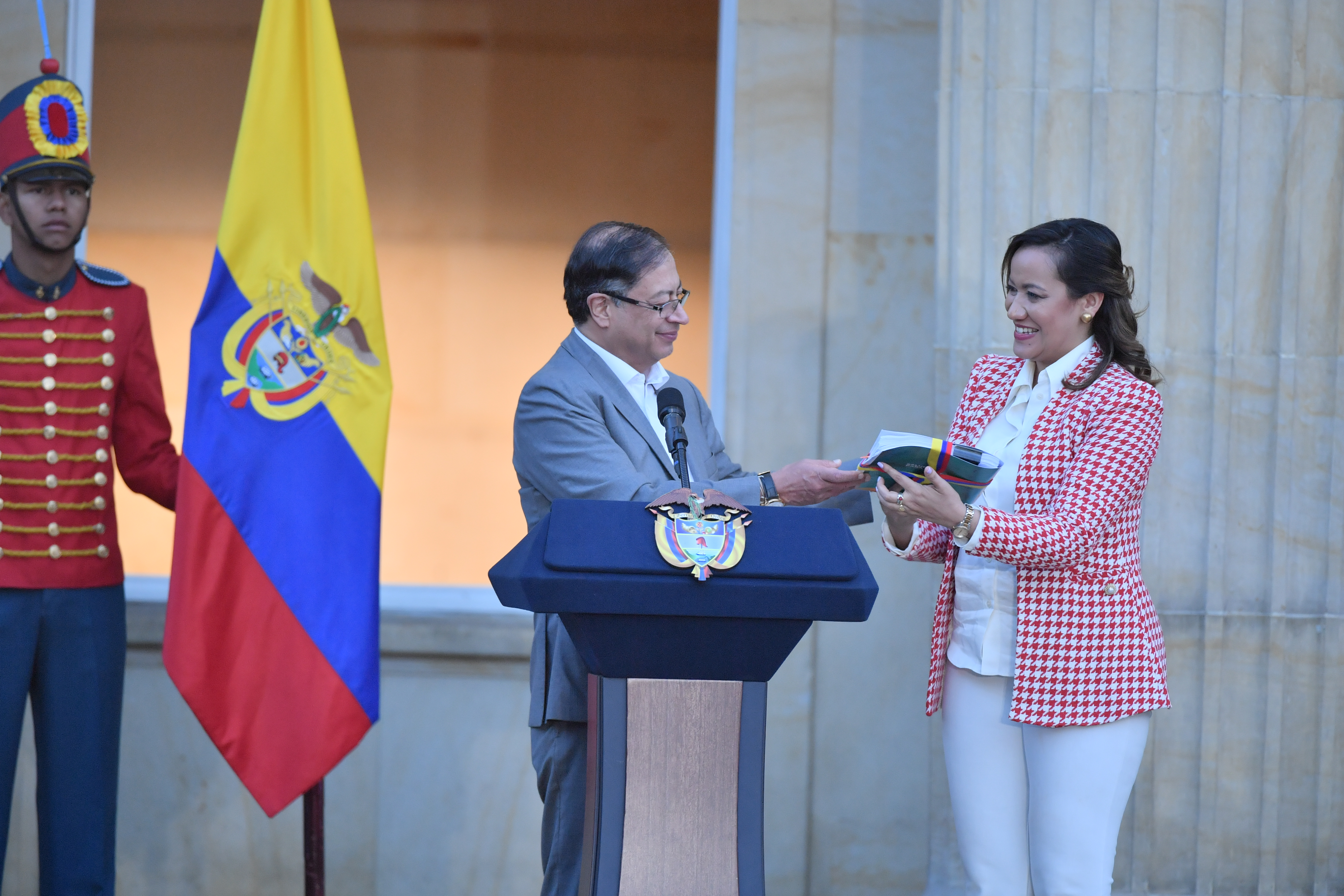 El 80% de colombianos rechazaría acabar con las EPS, según Cifras y Conceptos