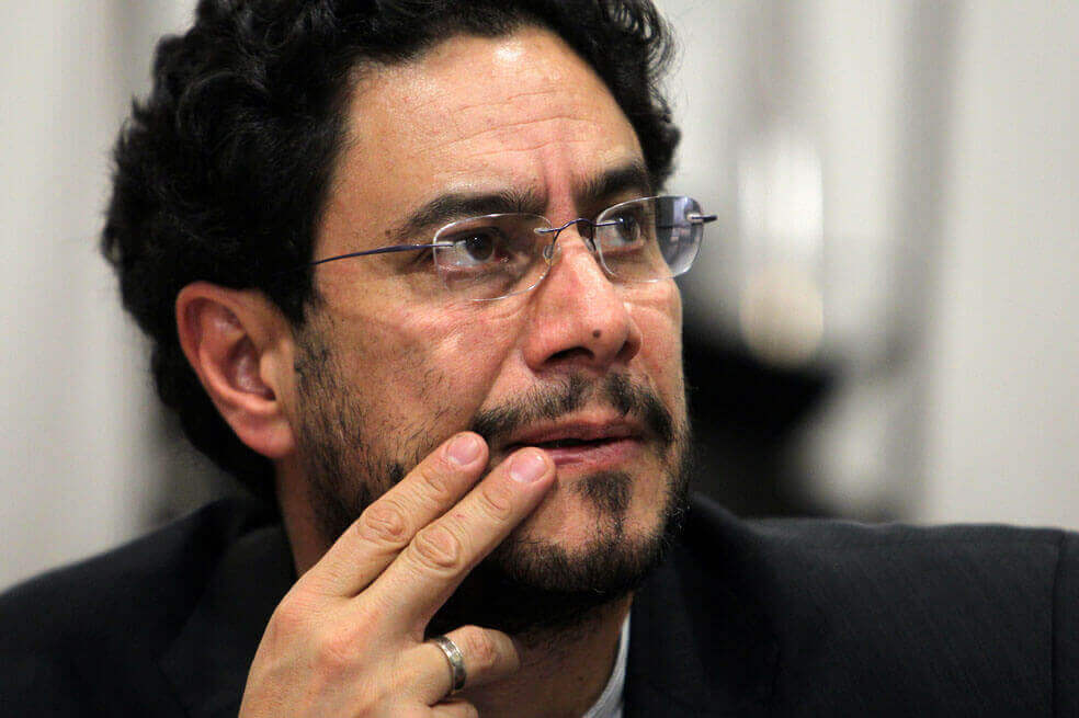 Iván Cepeda dice que contactos con “Gabino” estuvieron autorizados y puede demostrarlo