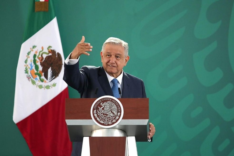 AMLO no descarta juicios a exmandatarios en México tras apático referéndum