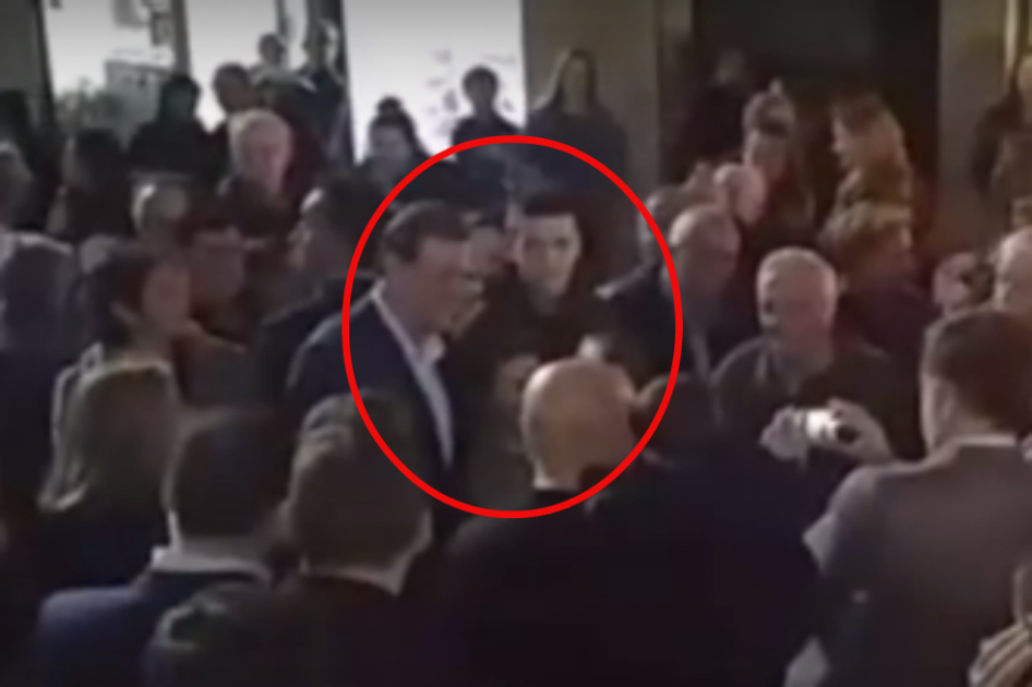 Mariano Rajoy pide no sacar «consecuencias políticas» tras ser golpeado por un joven