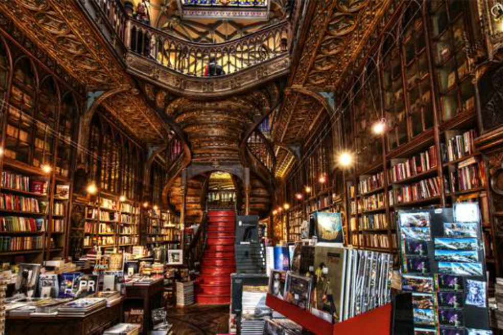 Con ayuda de Harry Potter se salva la librería centenaria Lello del centro de Oporto en Portugal