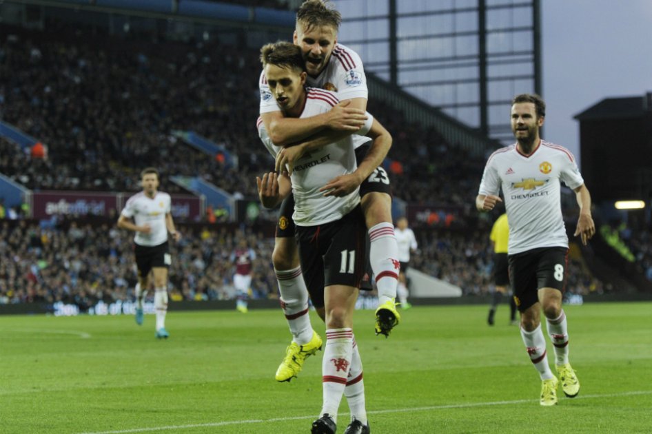 Un gol de Januzaj le da al United la victoria en Villa Park y el liderato
