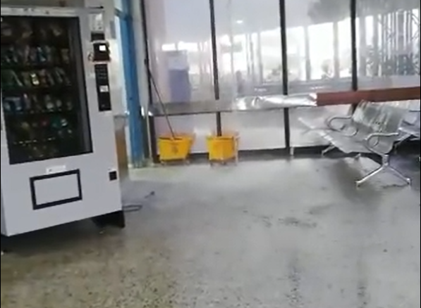 Hospital de Kennedy: por ruptura de tubo se inundó unidad hospitalaria
