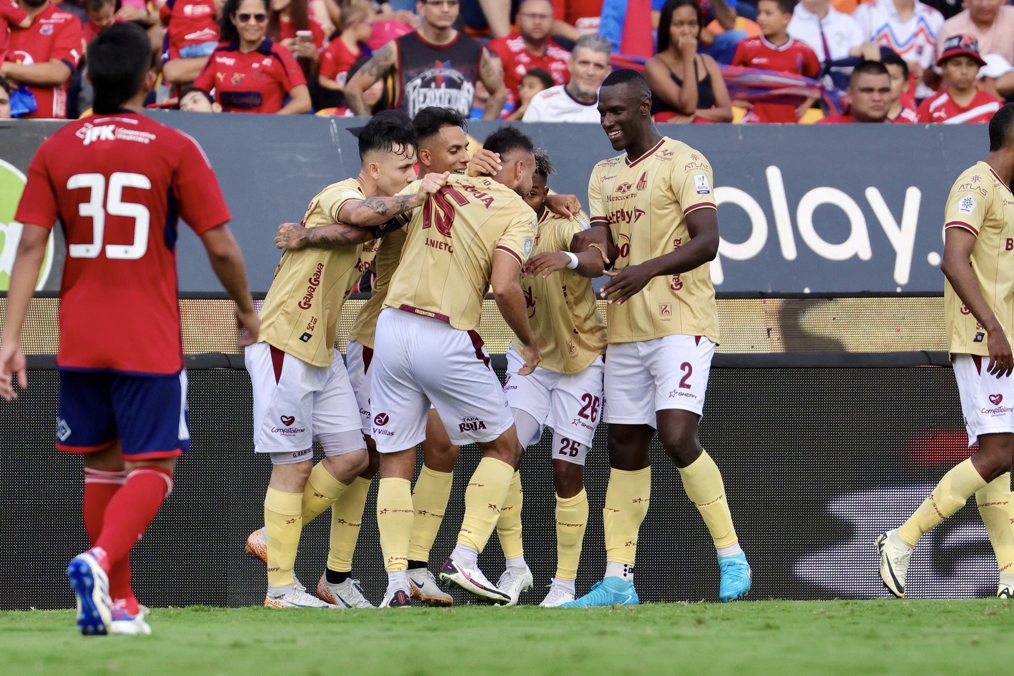 Liga BetPlay: Con un gol en tiempo de descuento Tolima ganó en Medellín