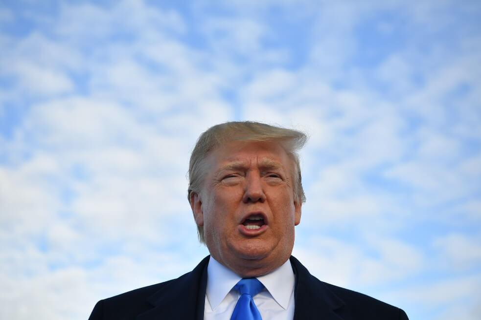 Trump anuncia acuerdo con México sobre inmigración y suspende aranceles
