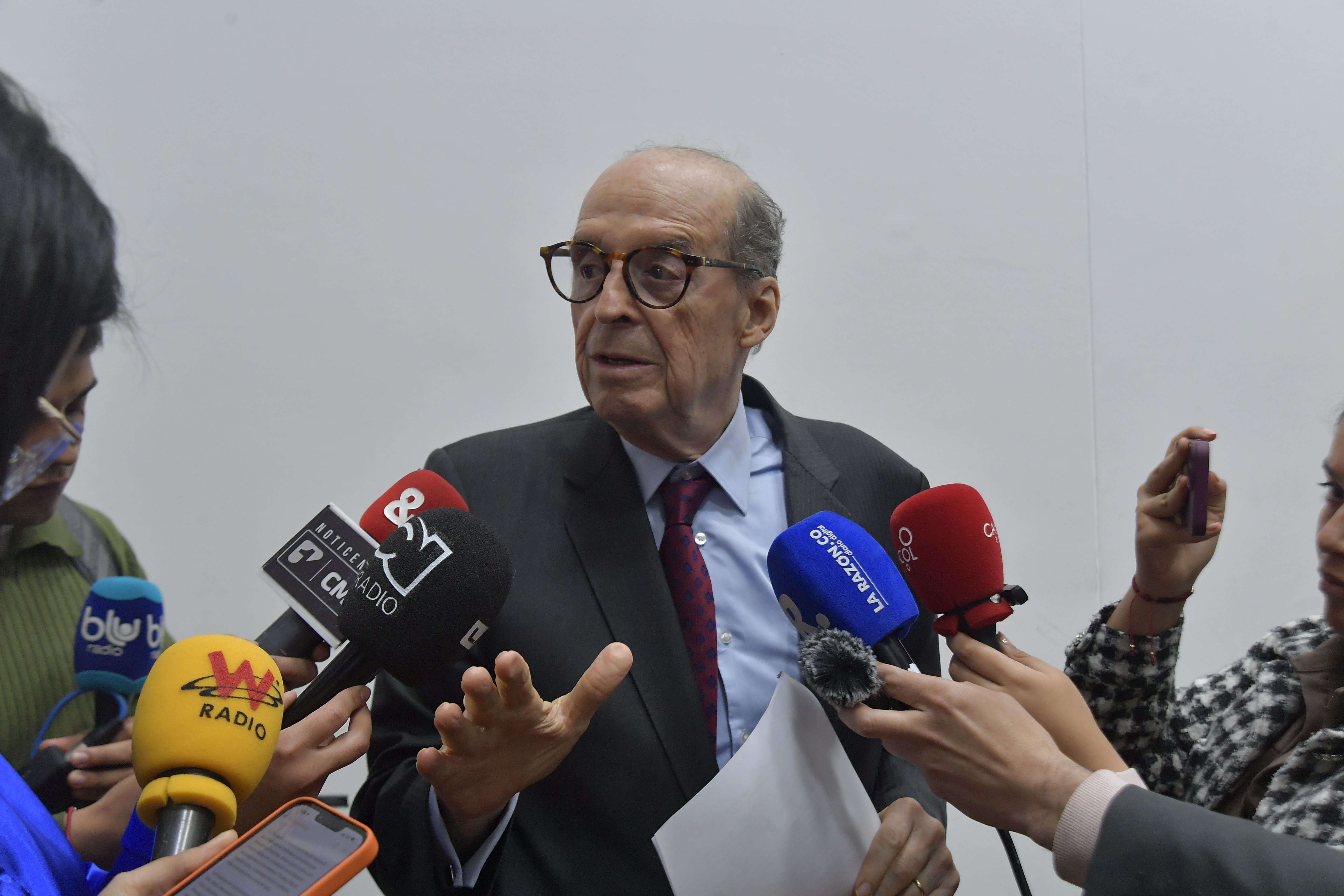 El capricho de los pasaportes no era legal  