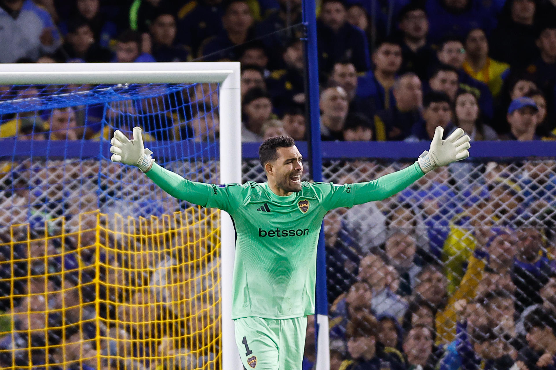 Boca Juniors, con Montero y Villa, fue goleado por el modesto Riestra en Argentina