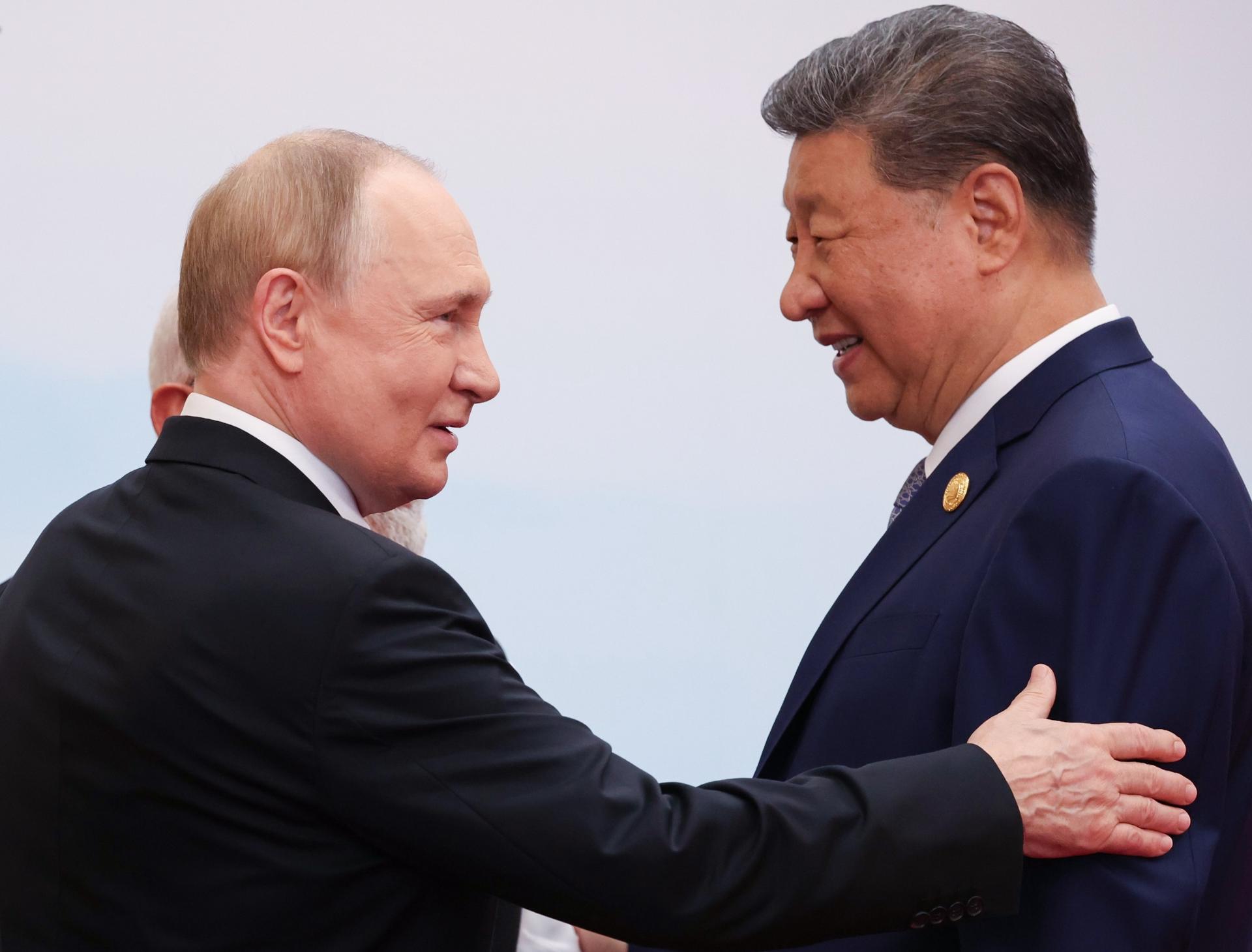 Xi Jinping y Putin arremeten contra Occidente en una cumbre en China