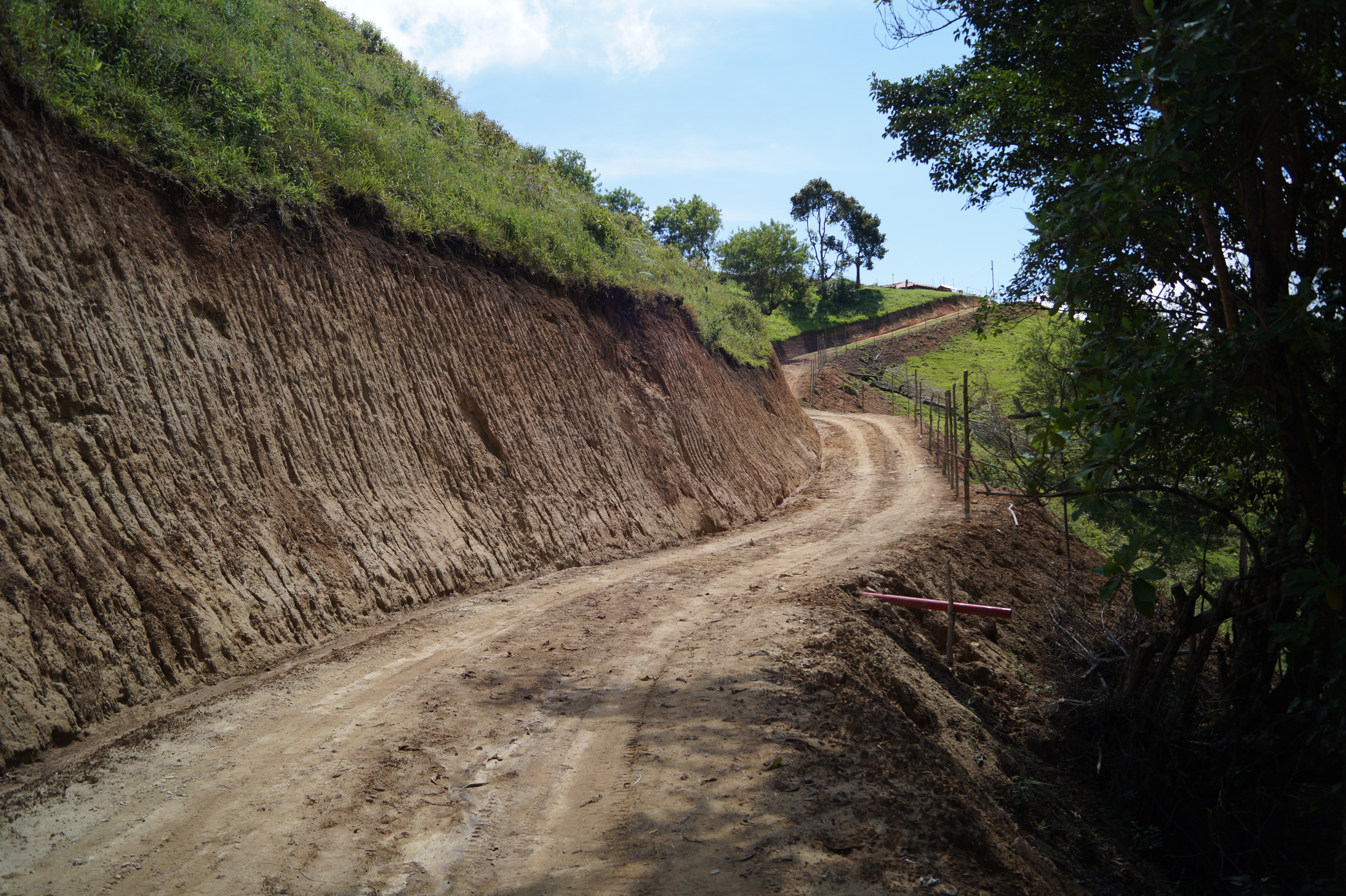 $200 millones de recompensa por responsables del atentado en Frontino, Antioquia