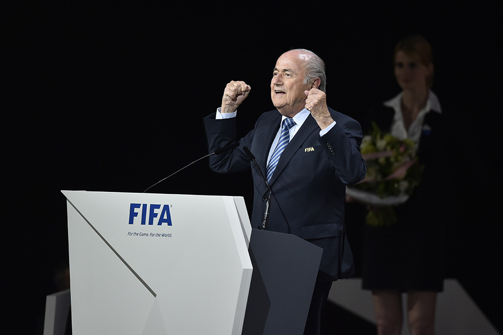 Blatter, con matrícula condicional en la Fifa