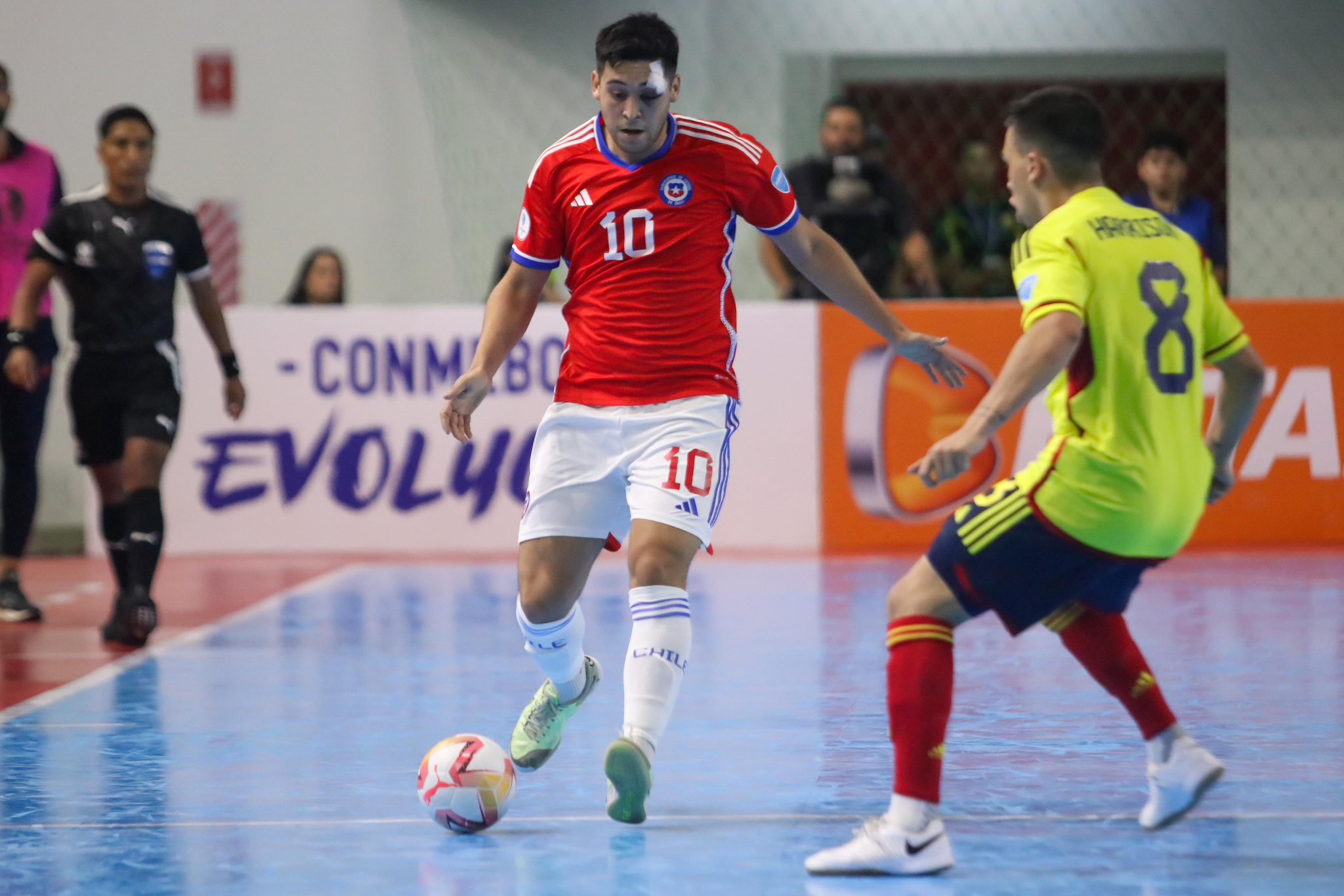 La selección colombiana de fútbol  sala perdió su invicto en la Copa América, en Paraguay