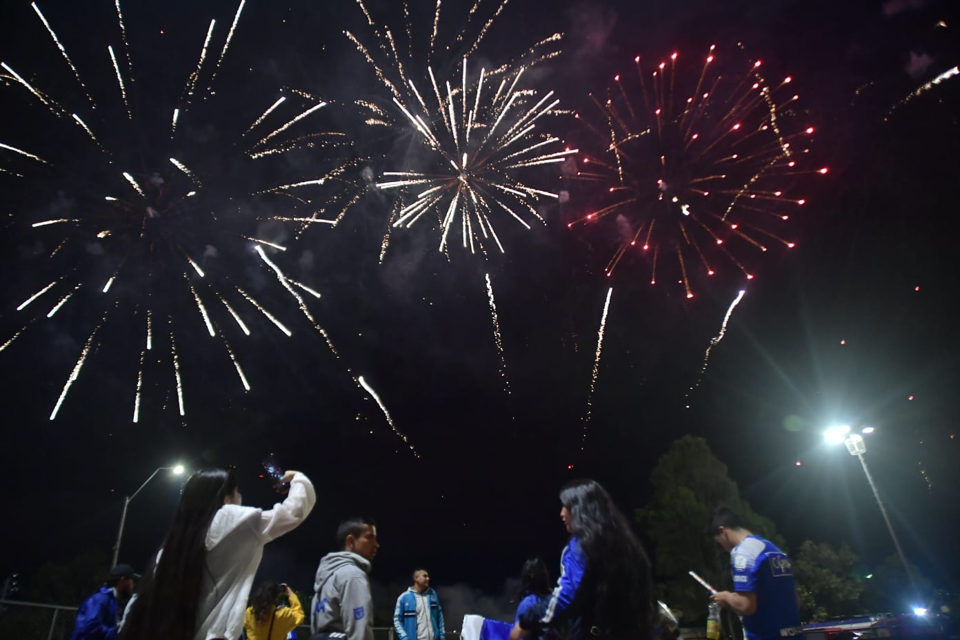 Fotos de la celebración de la hinchada de Millonarios por el título 16.