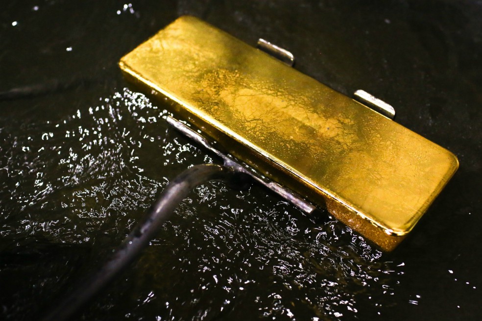 El oro podría alcanzar el récord de US$2.000 la onza