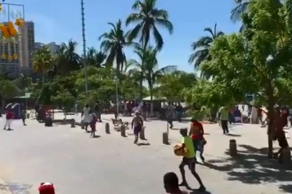 Operativo contra vendedores informales en El Rodadero terminó en disturbios